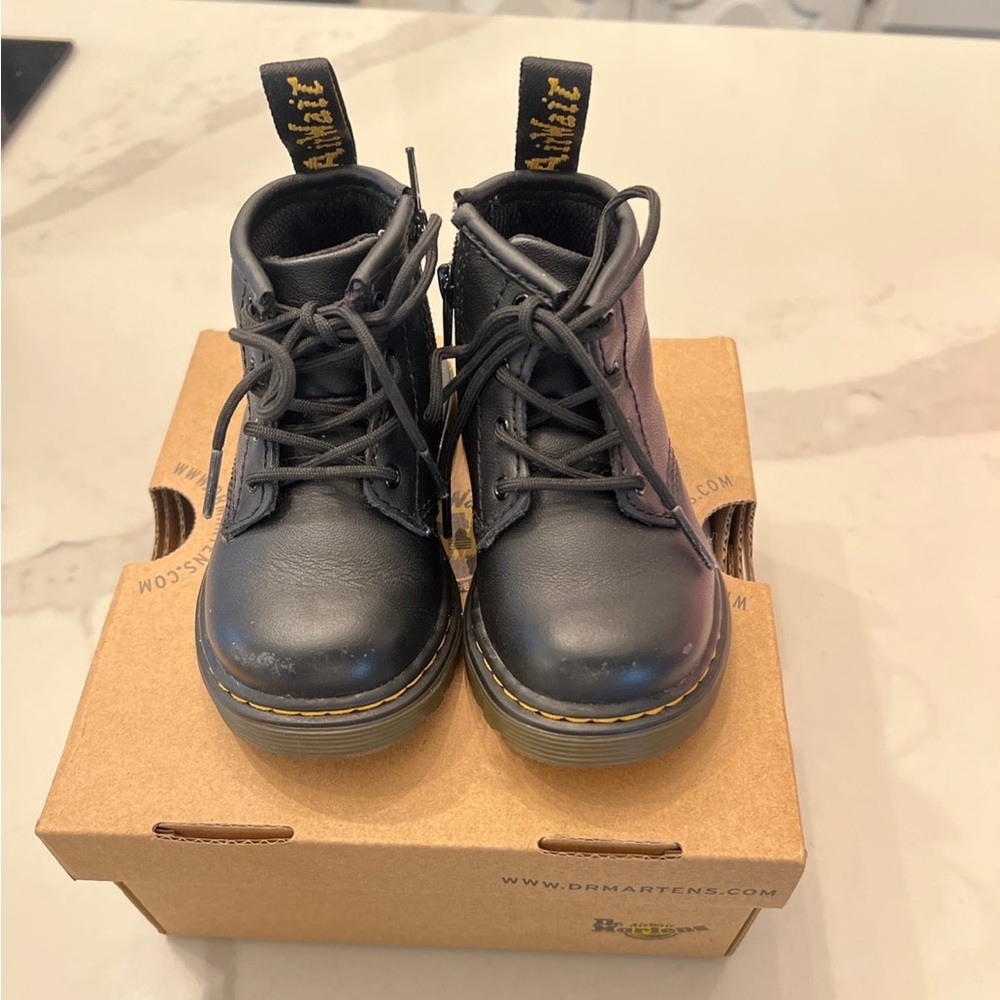 Dr Martins child size 5 boots